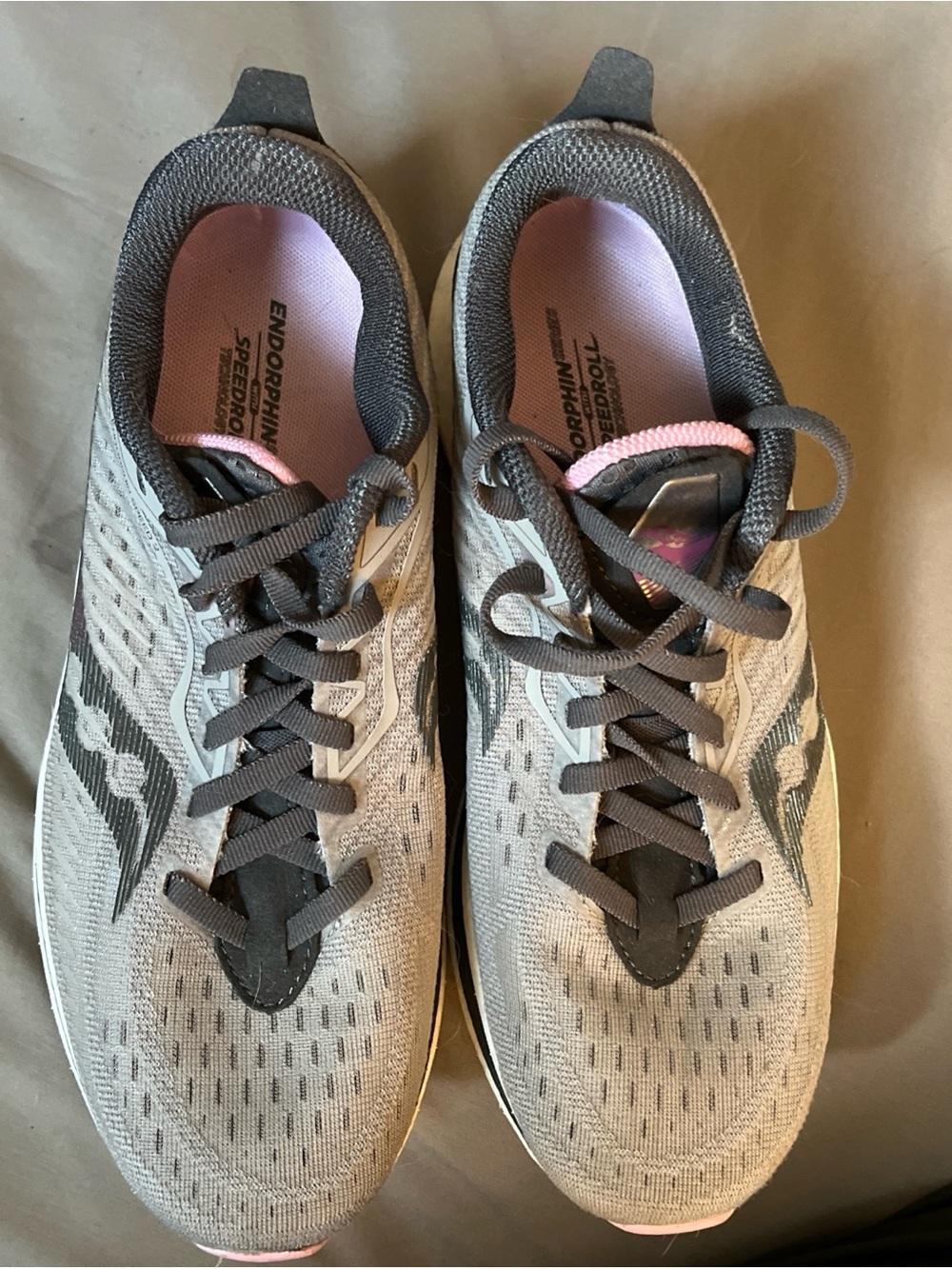 Saucony Women’s 8.5 Gray & Pink  Endorphin Speed 2 Alloy Mesh Sneakers Shoes